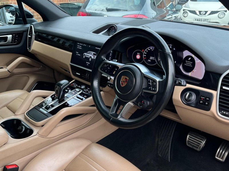 PORSCHE CAYENNE